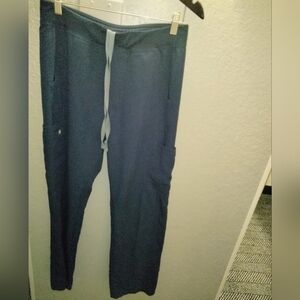 🔥FIGS Scrubs: Bundle 2 for $32 Mix & Match any Single listed Tops or Bottoms 🔥